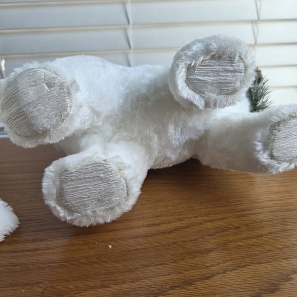 Polar Bear Family W/ Cub Riding Mama - Winter Wildlife Decor - Picture 11 of 13